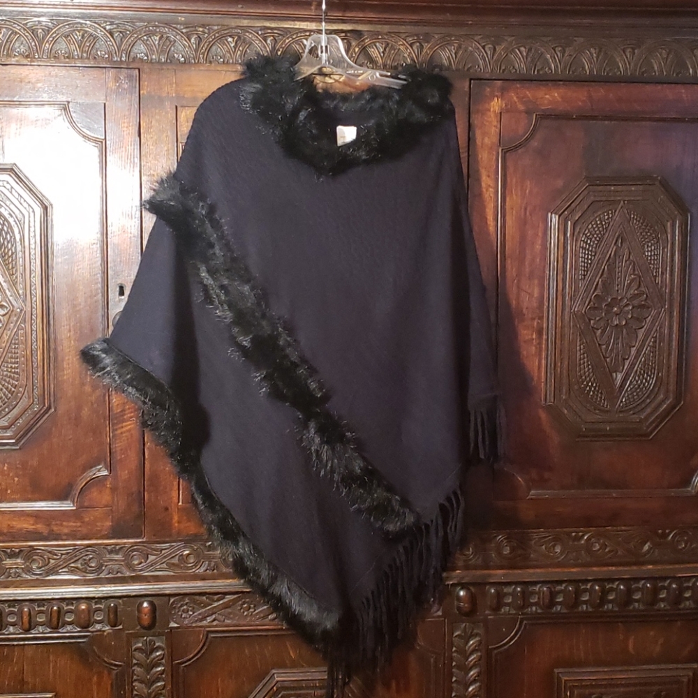 Sweater Cape NWT Faux Fur Trim
